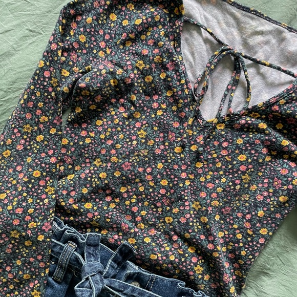 Colourful Hollister Bodysuit - Picture 4 of 6